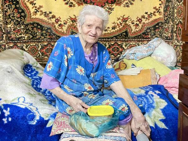 Подарим подарки одиноким старикам ко Дню Пожилого Человека!