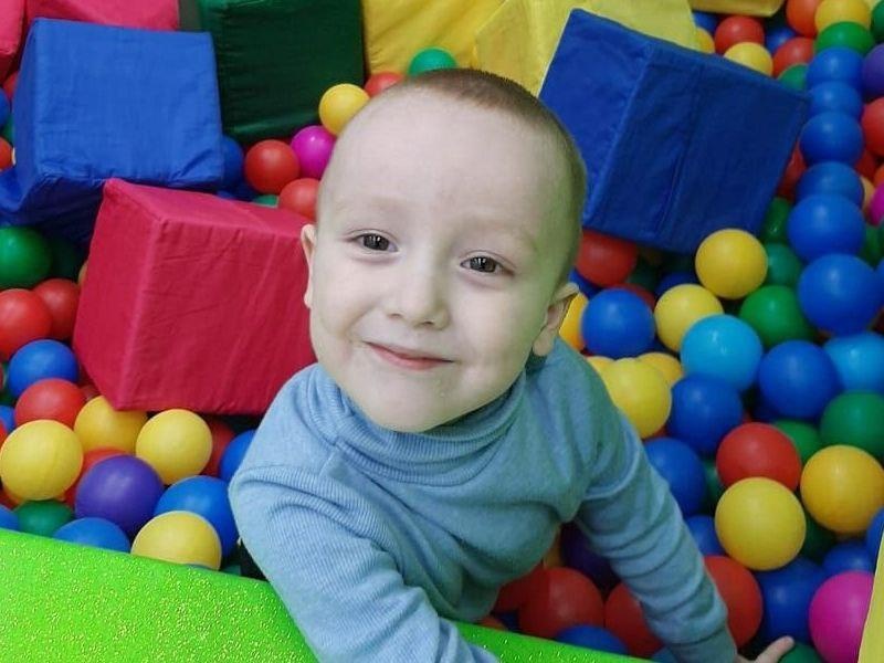 У Зуфара врожденное иммунное заболевание. Ему необходим сложный генетический анализ