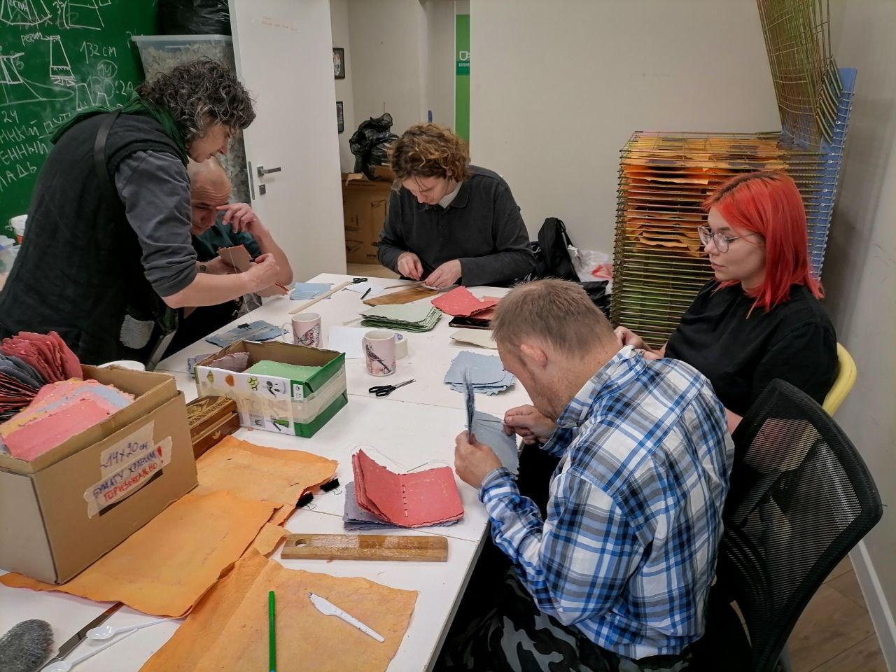 Фонду нужна финансовая поддержка в оплате труда специалистов центра для людей с инвалидностью
