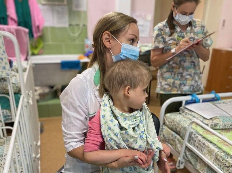 140 детей-сирот с инвалидностью из Ульяновской области нуждаются в помощи специалистов!