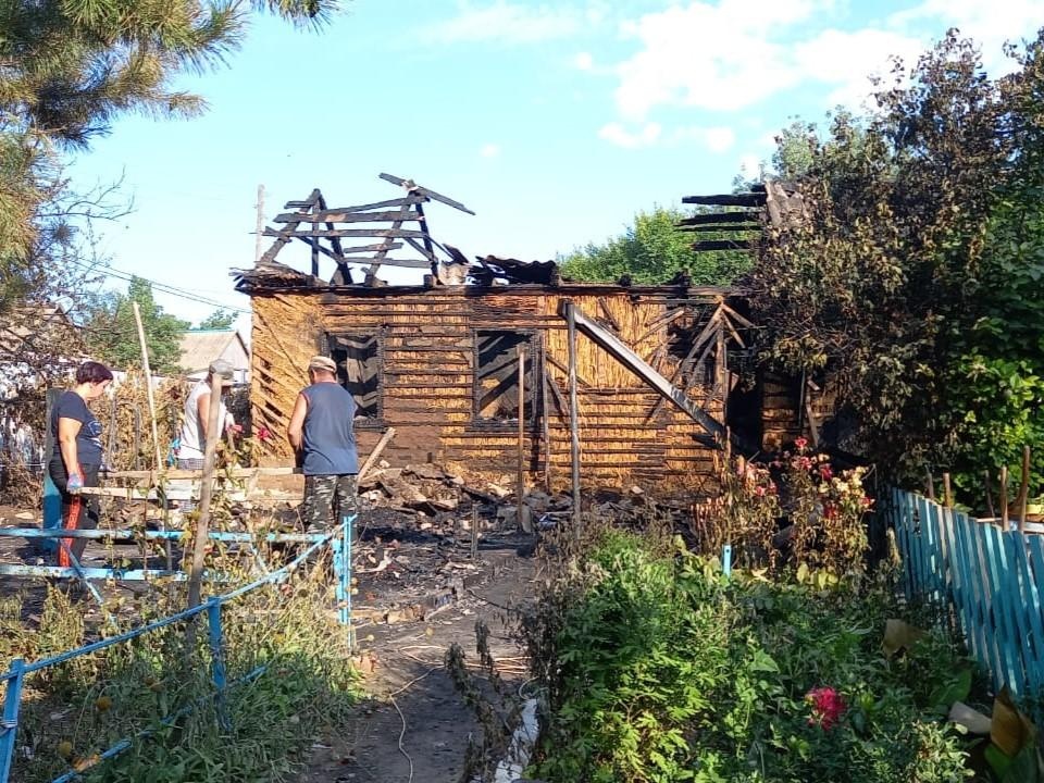 У семьи Кристины Юрьевны сгорел дом. Нужна помощь для приобретения стройматериалов