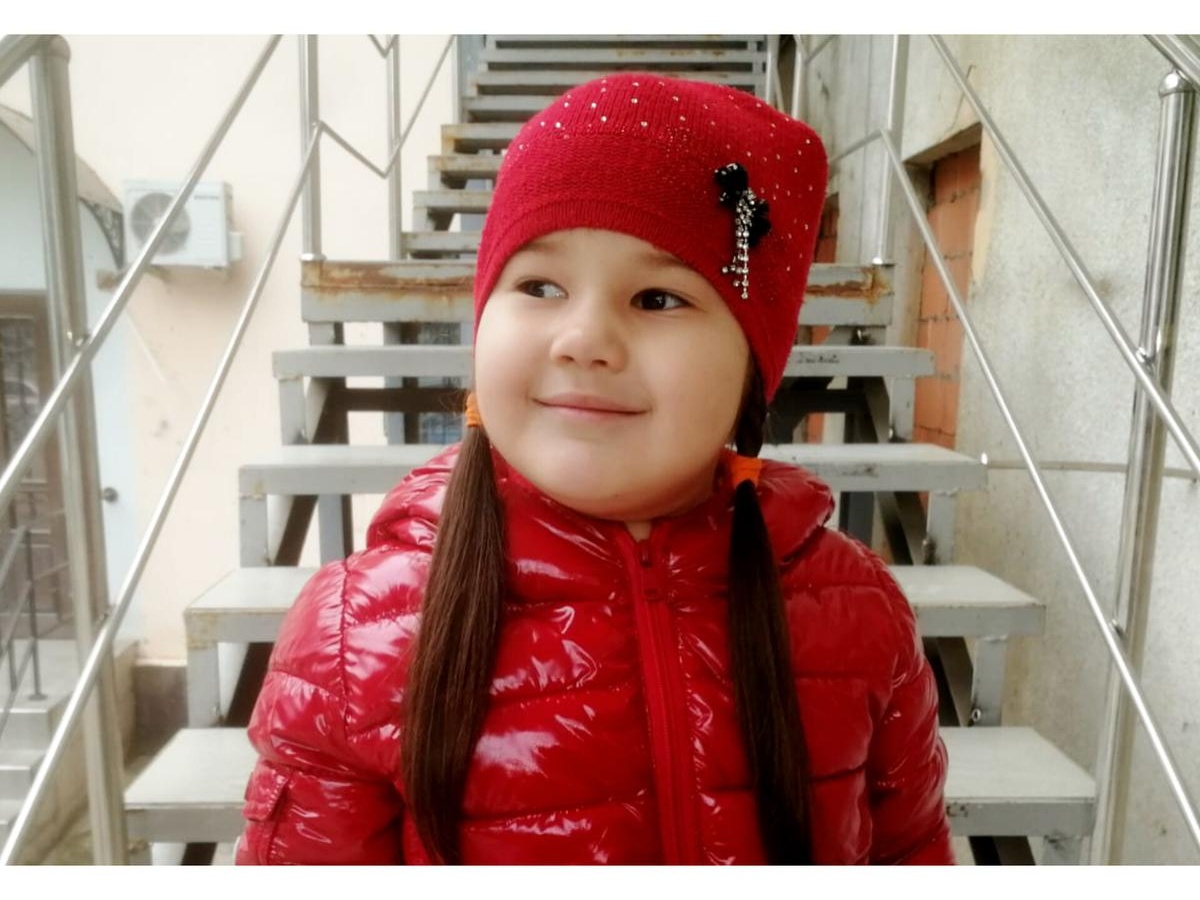 To learn how to speak, Arina needs an autism correction course!