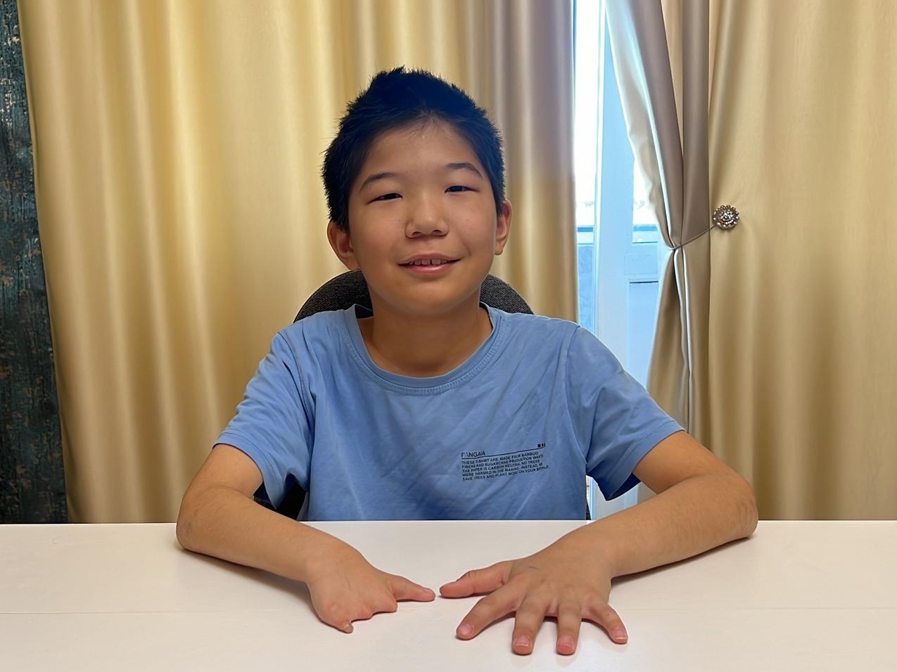 Muntazbek needs a cyber-prosthetic right arm!