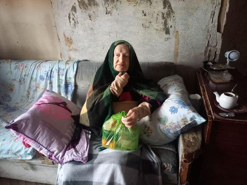 Одинокие пожилые люди нуждаются в горячем питании