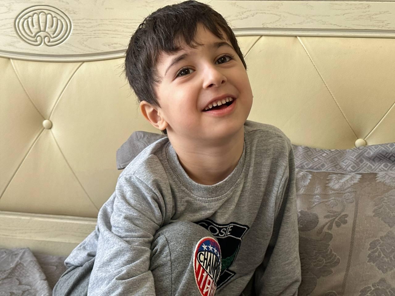 Amir has autism, an intensive course of classes is required!