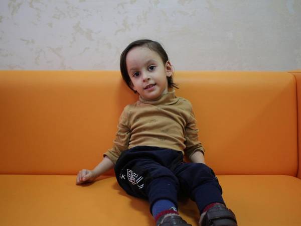 У Мухаммада-Амина ДЦП. Чтобы встать на ноги, ему необходимо пройти курс реабилитации!