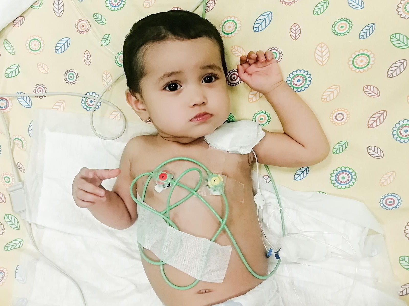 Yasmina needs to cure her pneumonia in order to have heart surgery