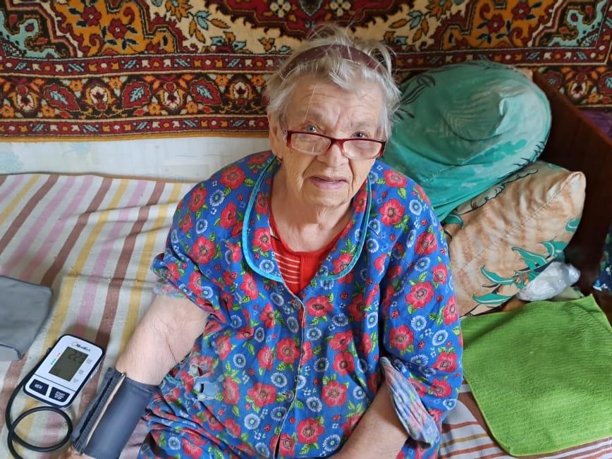 Let's help provide lonely and weakened elderly individuals with home medical care and medications