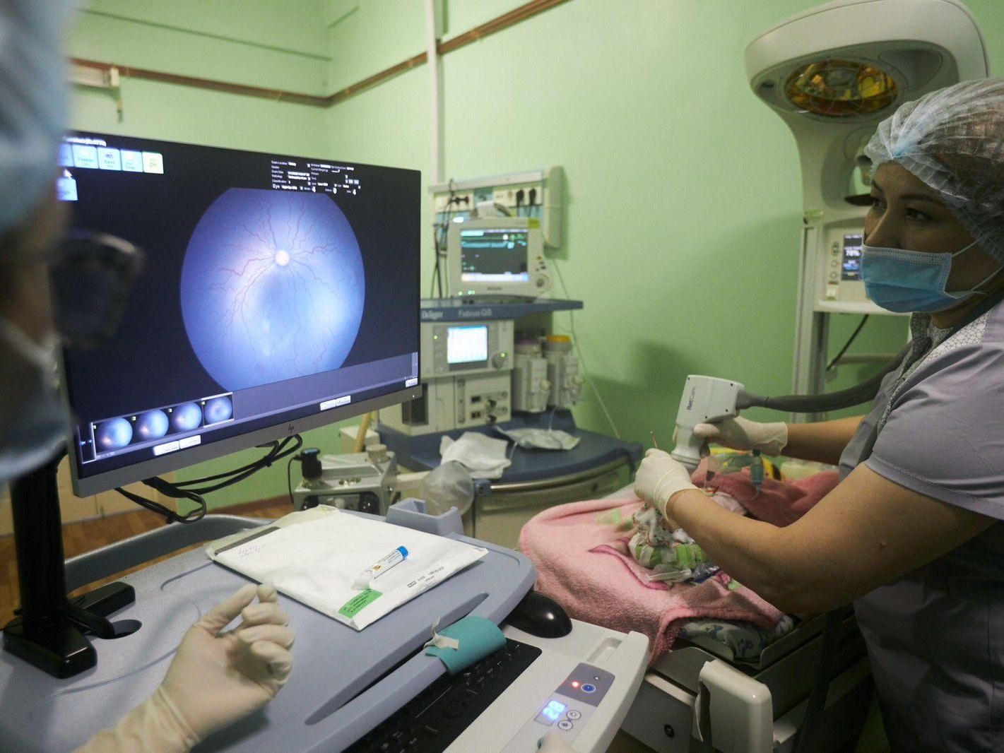 Let's help to save eyesight of 5 premature babies