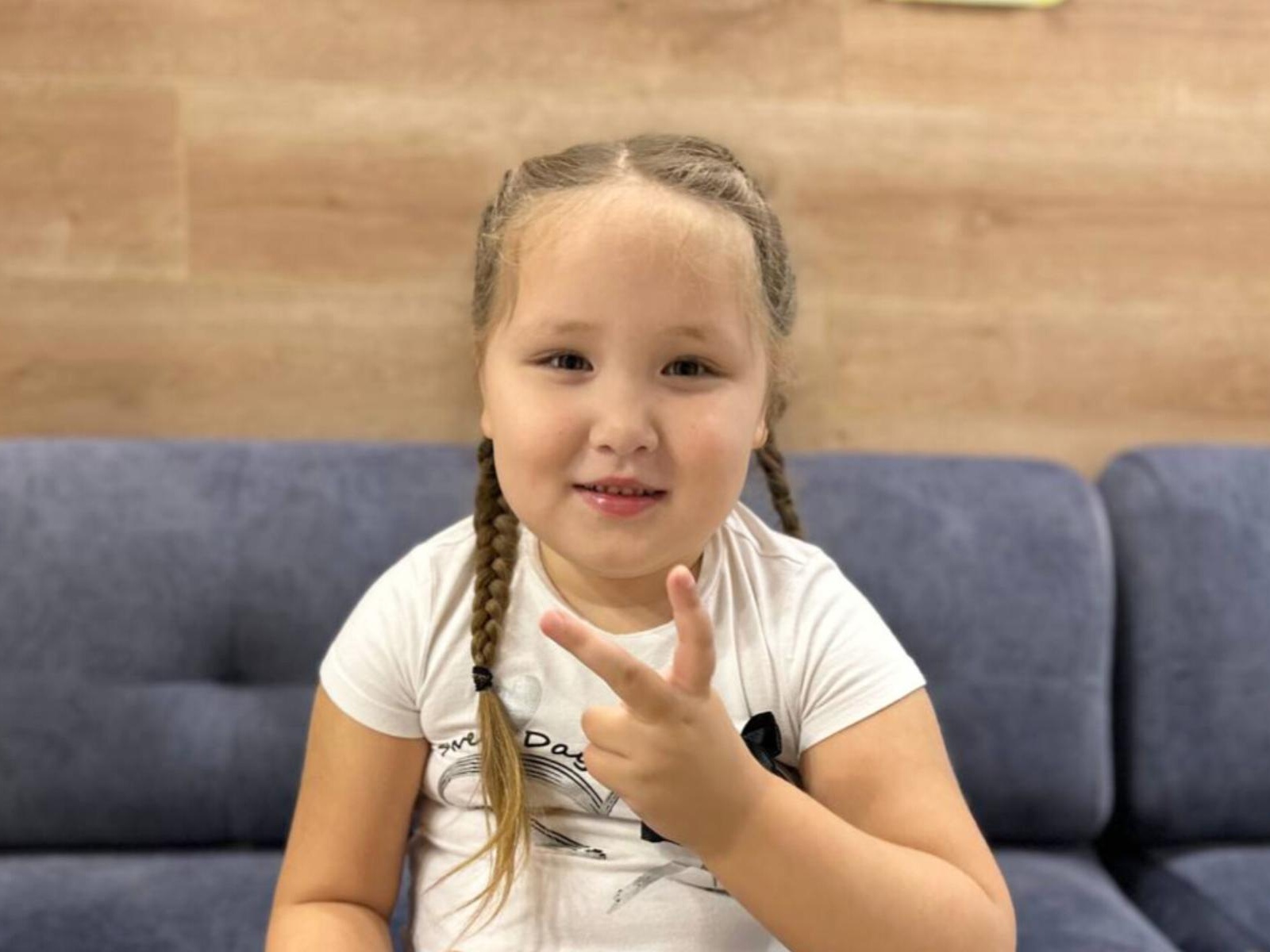 Anel needs an intensive training course, in order to overcome the developmental delay!