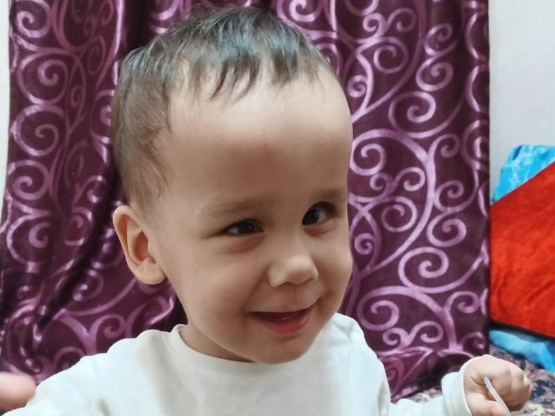 Ahmad needs urgent eye surgery!