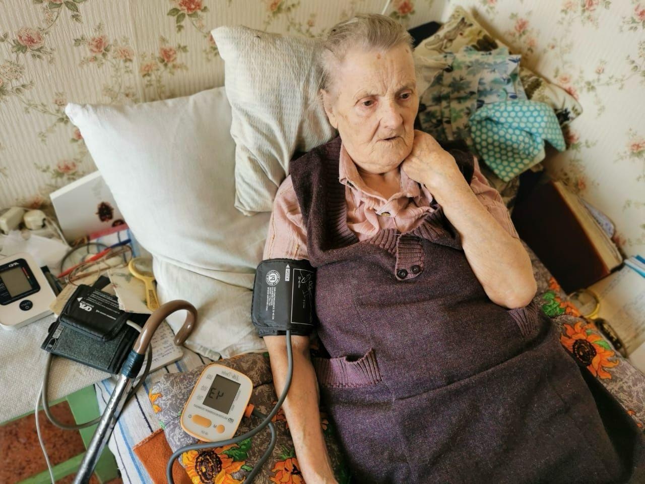 34 lonely elderly people need medical care