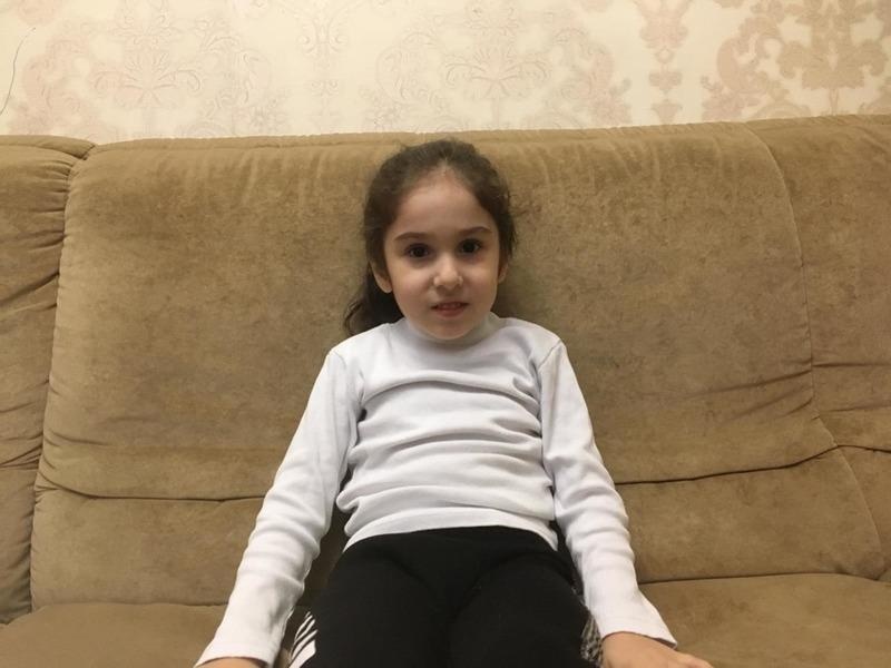 У Марьям задержка психоречевого развития, ему нужно пройти курс реабилитации