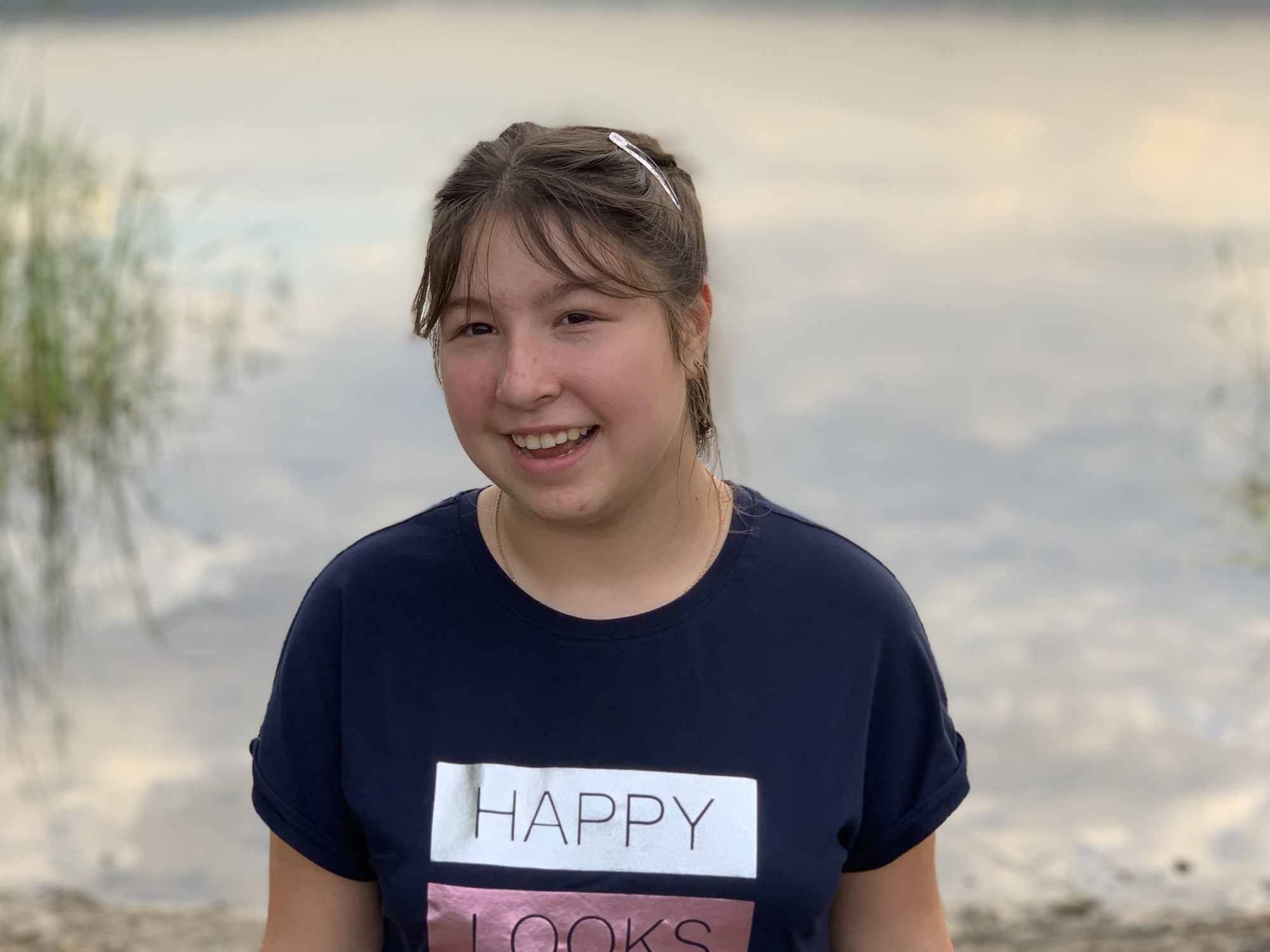Let’s help Kamilla to enter the necessary rehabilitation!