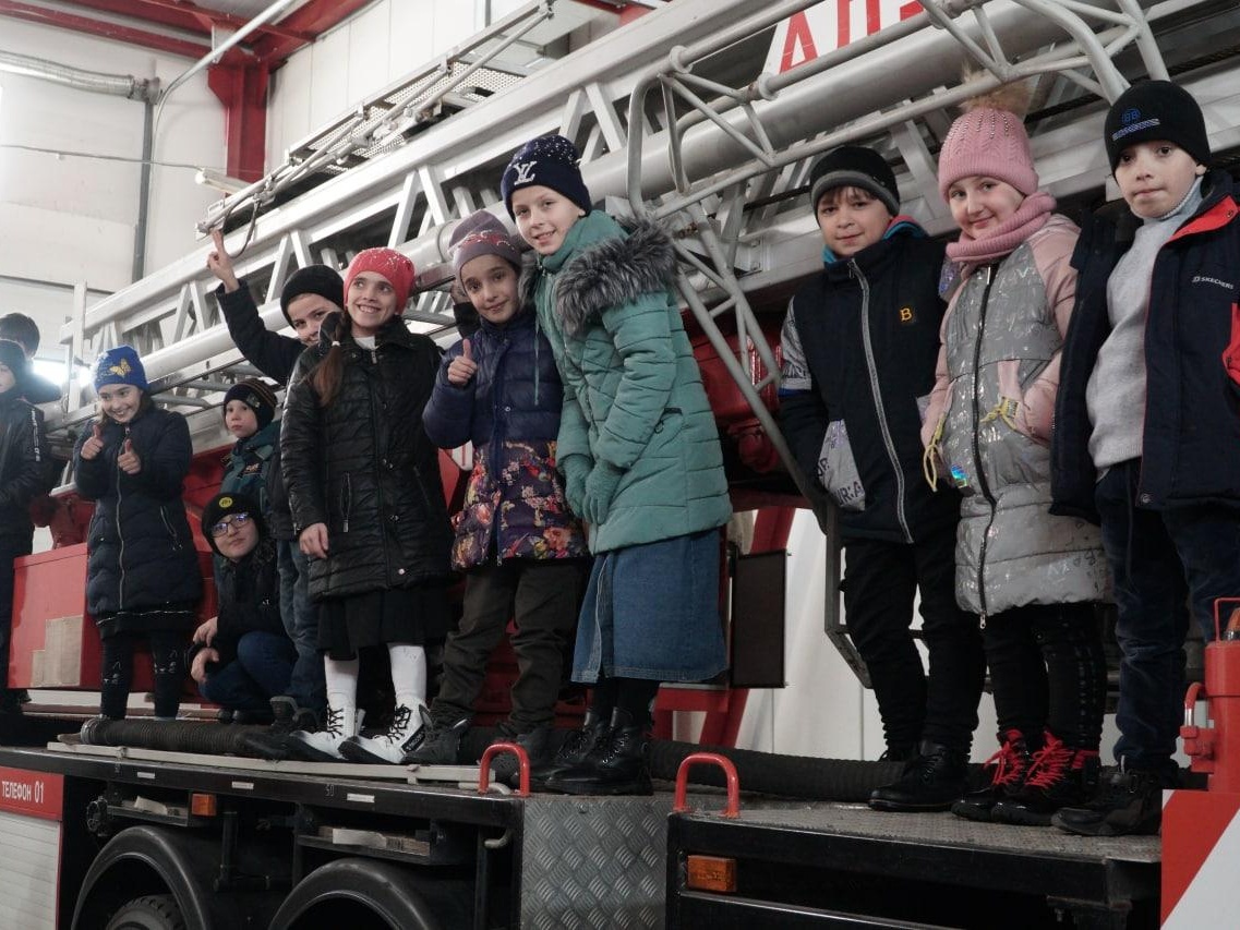 Help is needed to organise excursions for children from low-income families!
