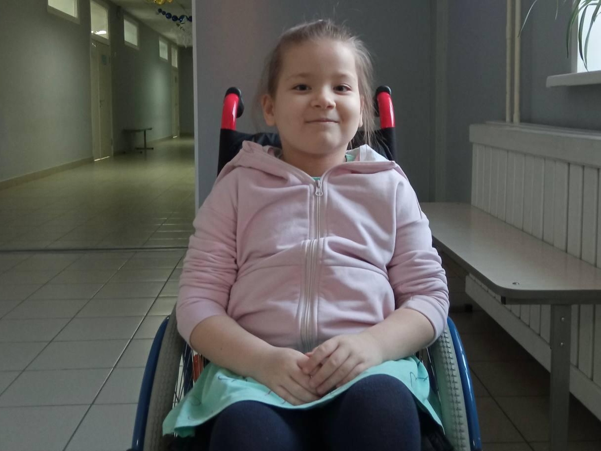Arina needs to purchase winter wheels for her wheelchair