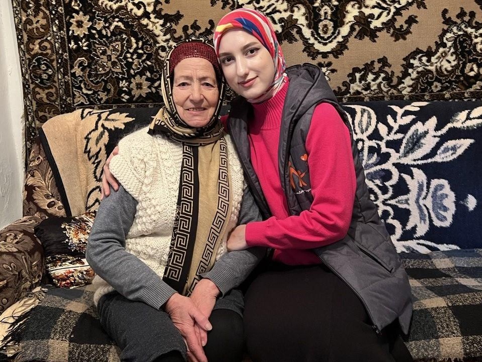 Gifts for elderly singles for holiday!