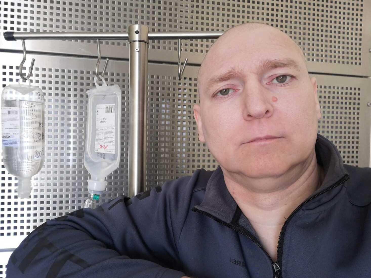 Алексею нужна пересадка костного мозга, чтобы победить тяжелое заболевание крови