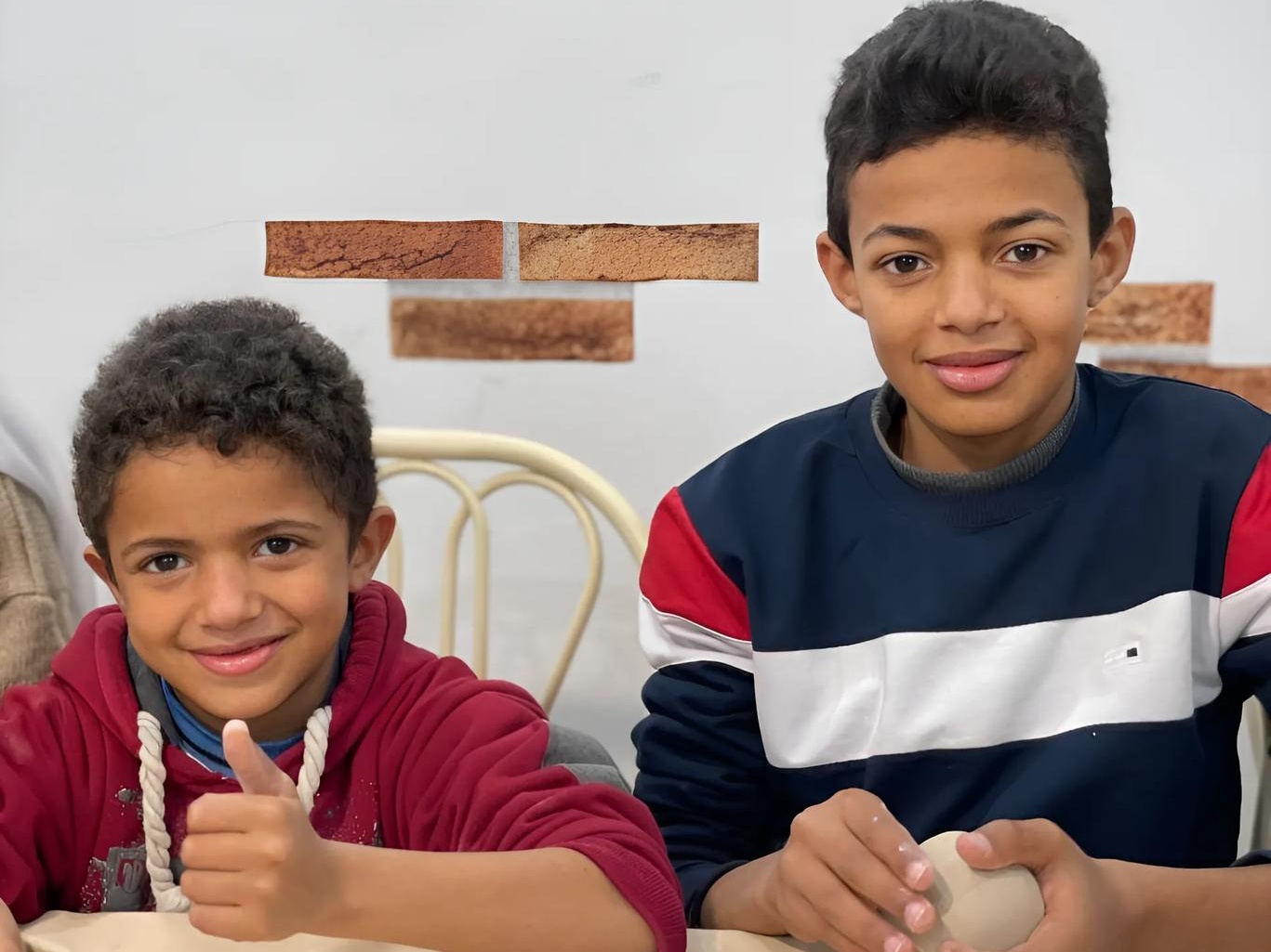 We are collecting gifts for Palestinian children on the eve of the Eid al-Fitr holiday.