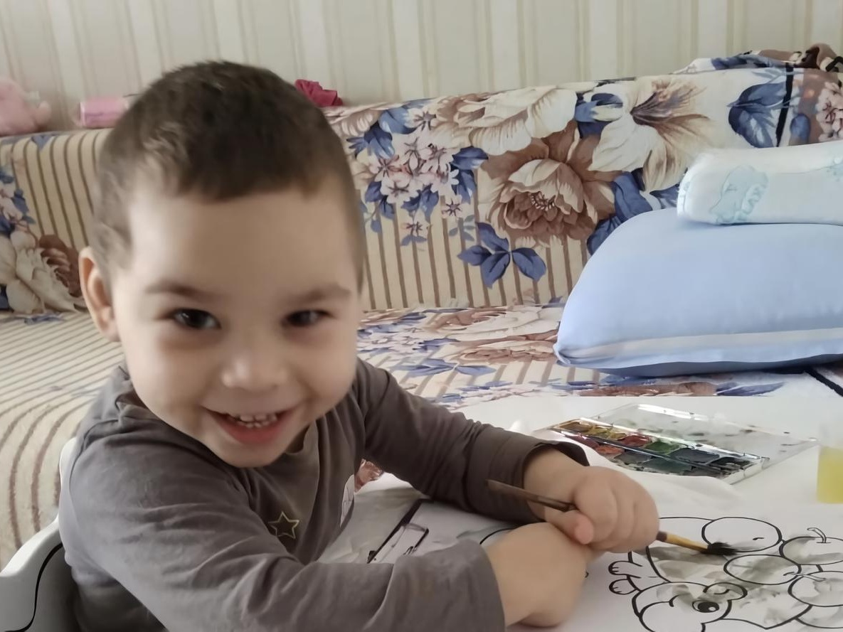 Ilnar with cerebral palsy needs an active stroller to move!