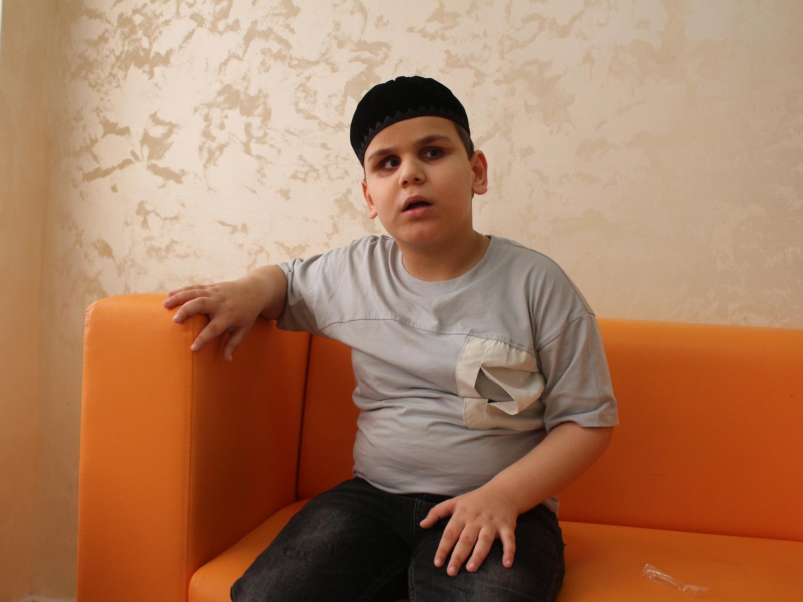 Abu-Mahmad has cerebral palsy. He needs a rehabilitation course to develop his walking skills!