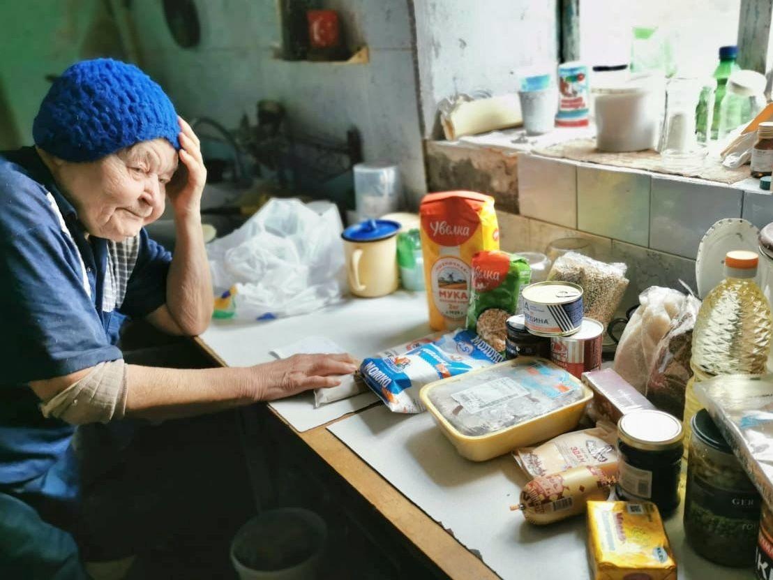 Поможем одиноким пенсионерам продуктовыми наборами