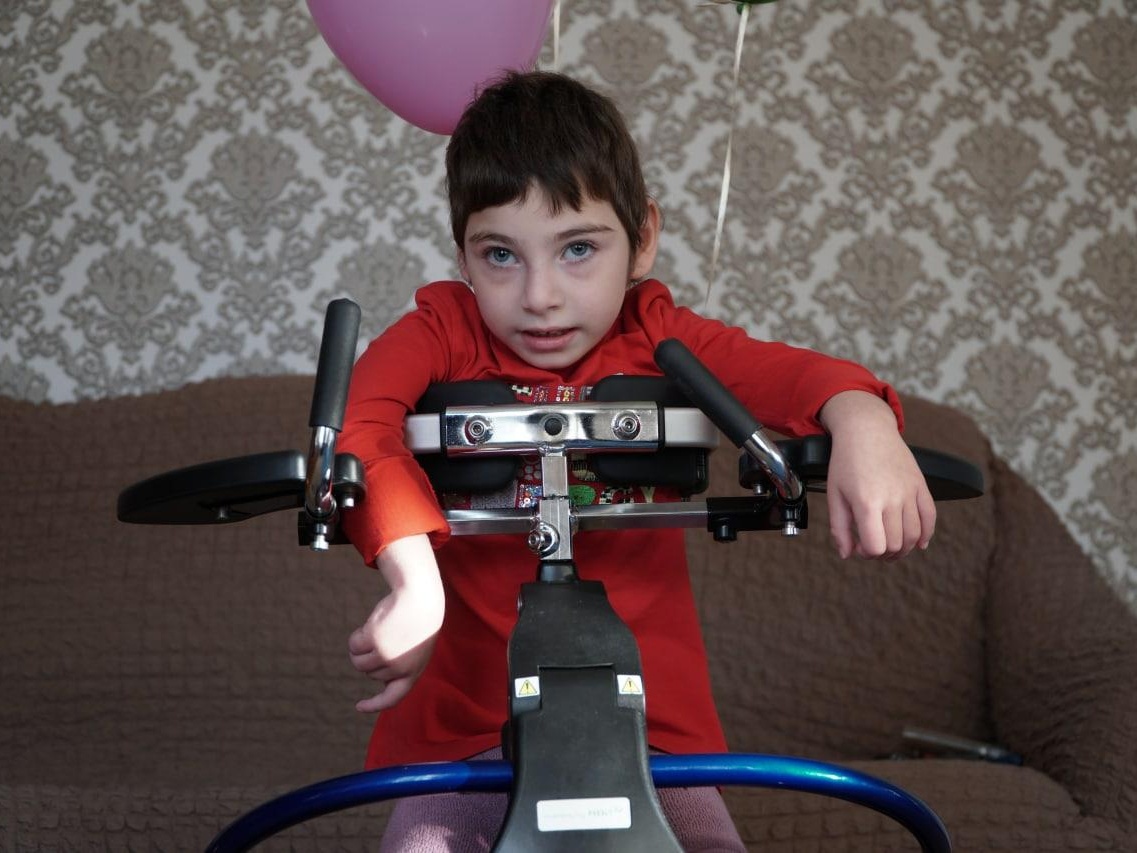 Amina has cerebral palsy. She needs a verticaliser to start walking!