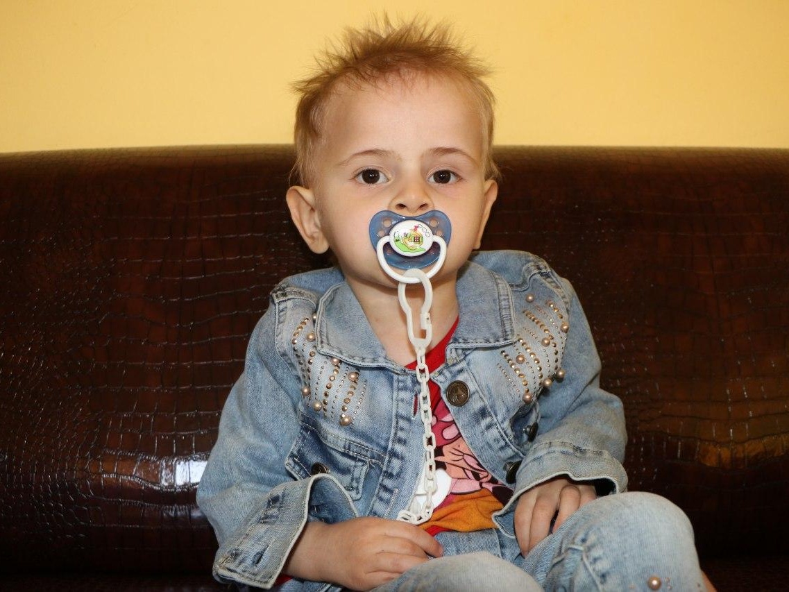 Yasmine needs to undergo rehabilitation. Let's help the baby!