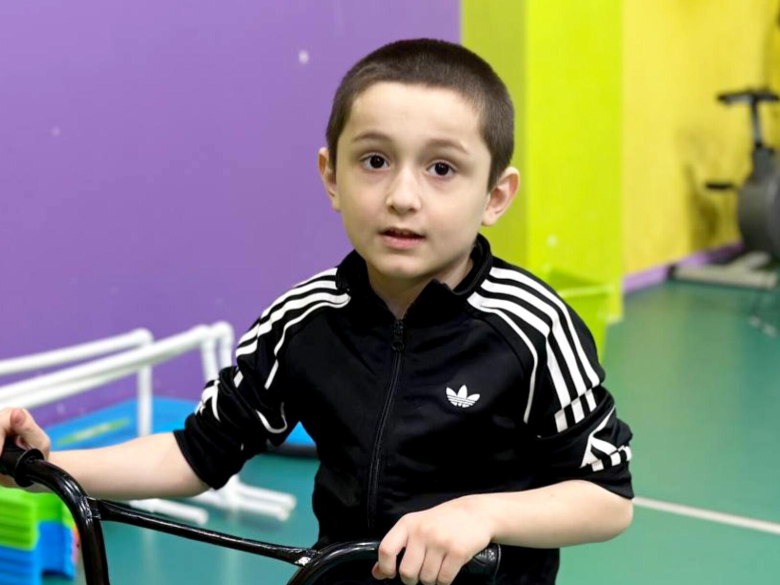 Rauf has autism! A rehabilitation course is required!