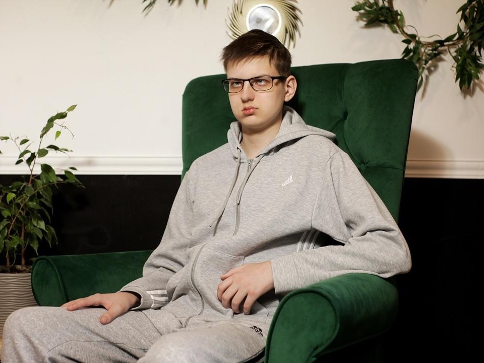 After cancer treatment, Arseniy needs regular rehabilitation courses. Let's help the young man recover!