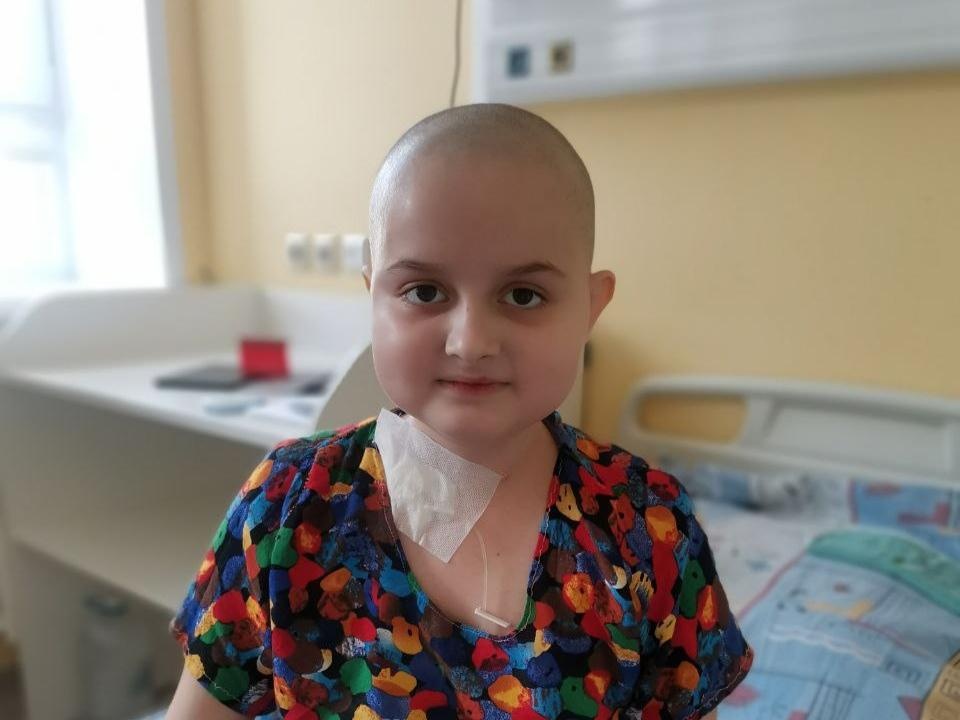 Khaticha needs expensive medicine to fight blood cancer!