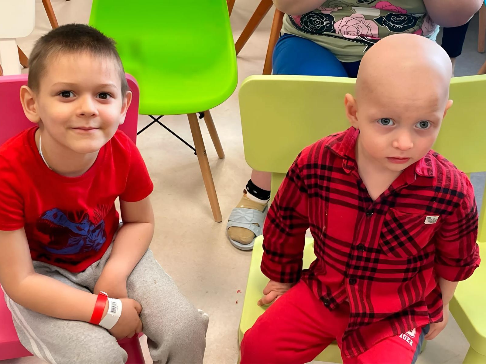 20 children with cancer need medication