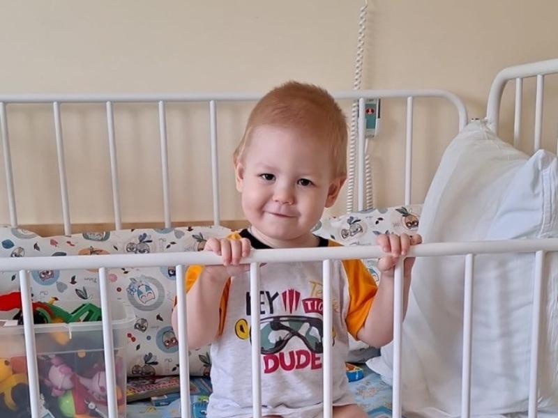 Little Misha needs a blood test to clarify his diagnosis!