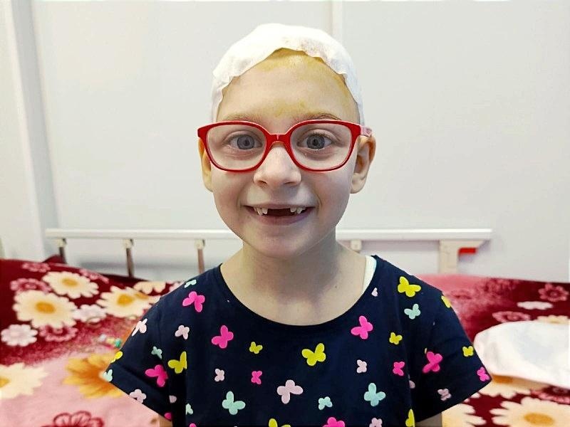 У Вари врожденное заболевание головного мозга. Ей нужно специализированное питание, чтобы набрать вес