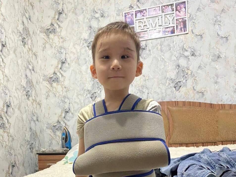 Рамазану нужна срочная операция, чтобы не потерять зрение после ДТП!