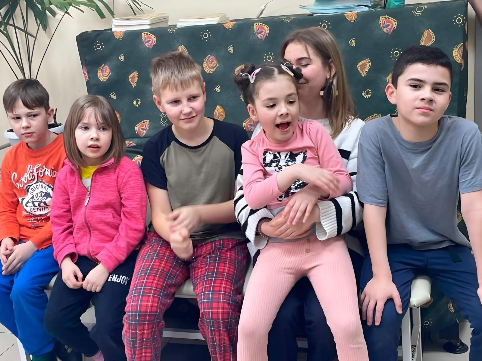 Let's organize a holiday with gifts for children with cancer!