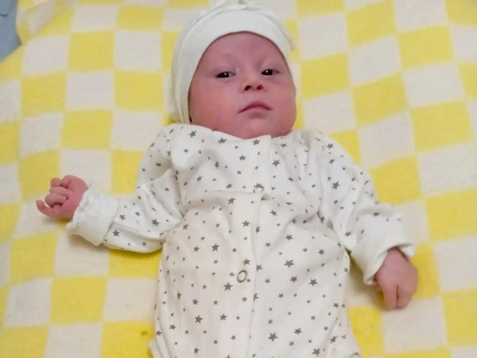 У маленькой Ясине ВПС нужна операция