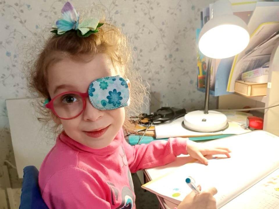 Polina needs to undergo a rehabilitation course to learn how to walk!