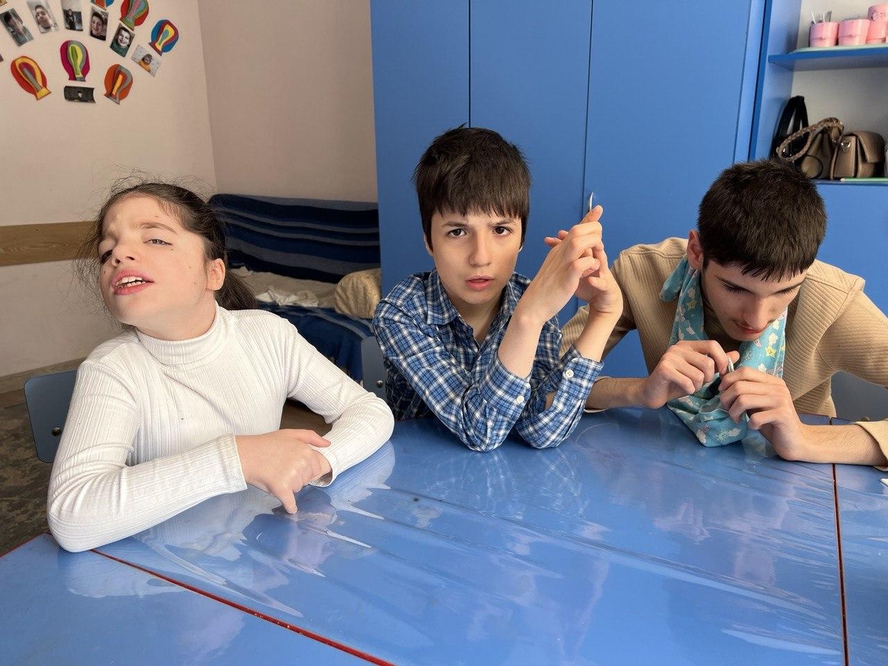 Help the Foundation pay for the work of builders to build the first floor of a day center for children with disabilities