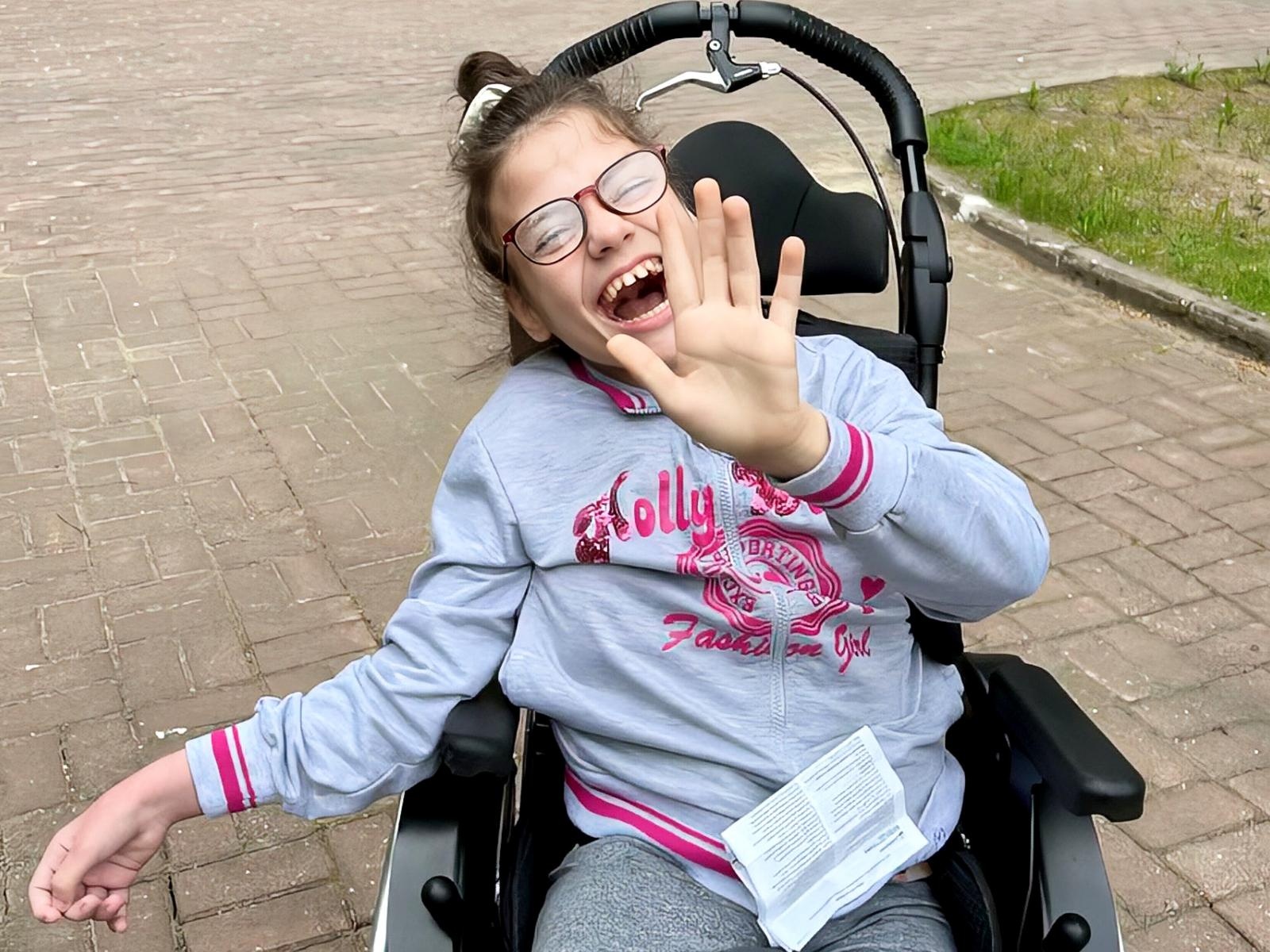 Marina is an orphan. She and her escort need help paying for tickets from St. Petersburg to Kaliningrad!