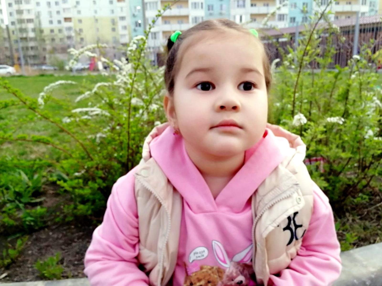 To develop communication skills, Arina needs an autism correction course!