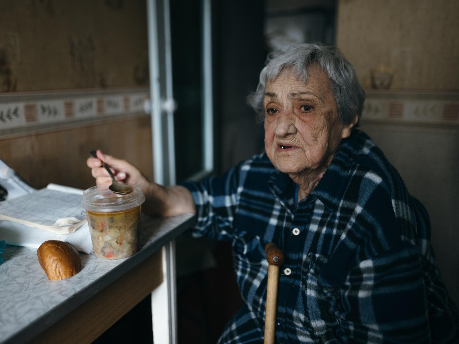 The foundation needs financial support to continue providing hot meals to 50 elderly people in need