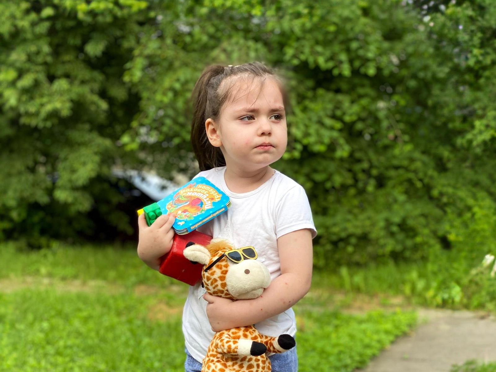 Kamila needs to undergo a course of comprehensive neurological rehabilitation.