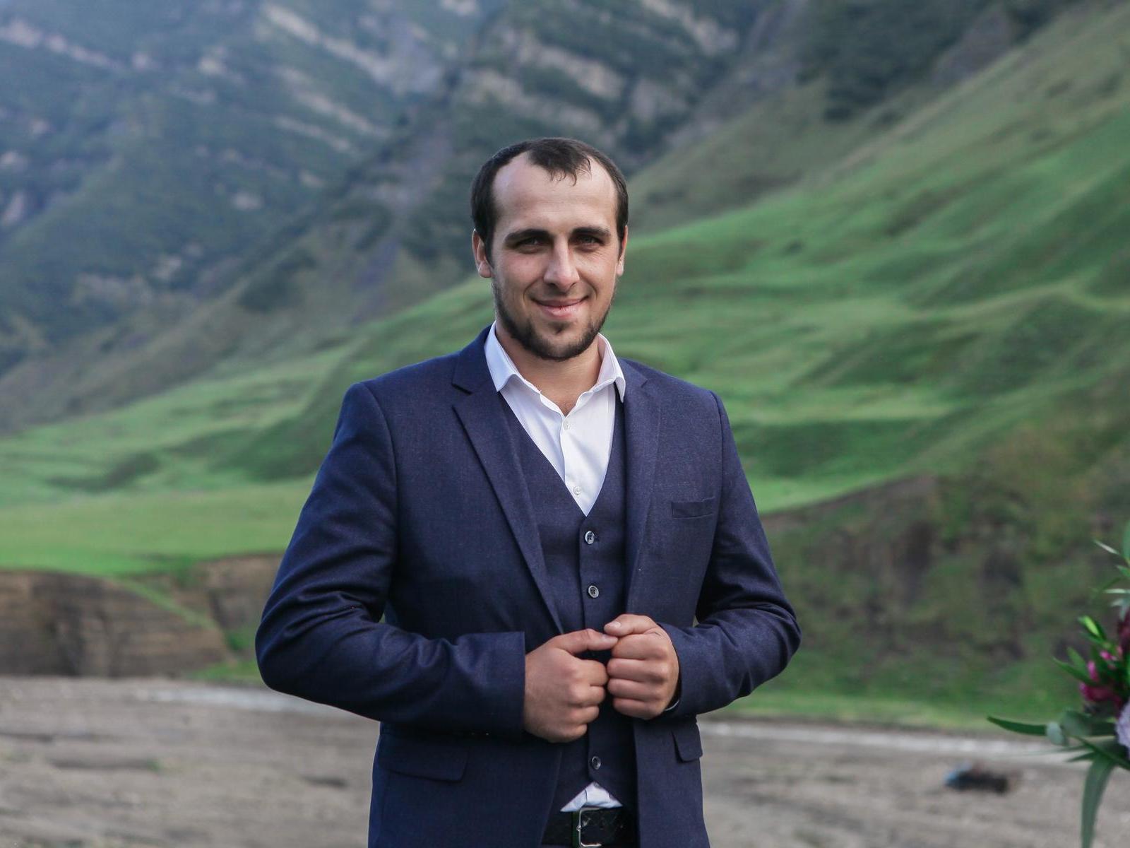 Let's help Amir recover quickly after the accident!