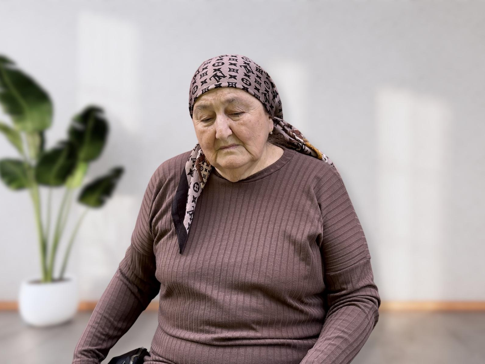 The second stage of the collection is for Maryam, she has stage 4 lymphedema of both legs, she needs treatment.