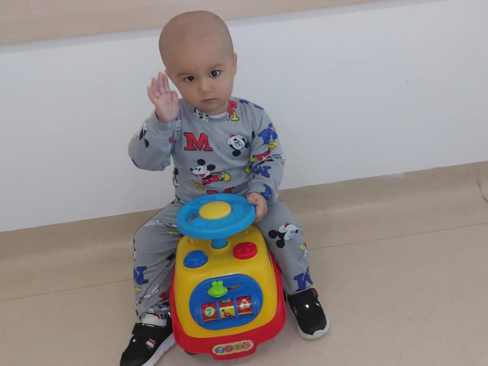 Two-year-old Islombek has retinoblastoma, he needs surgical treatment!