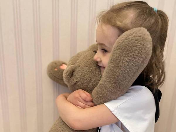 It is very important for children with HIV with experience of orphanhood to find a family, we can help them