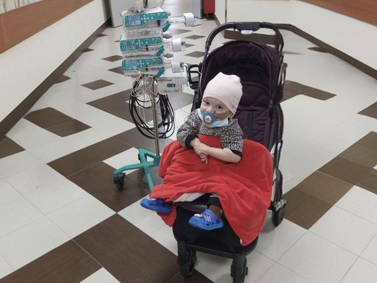 Сафия должна жить рядом с больницей, чтобы победить рак
