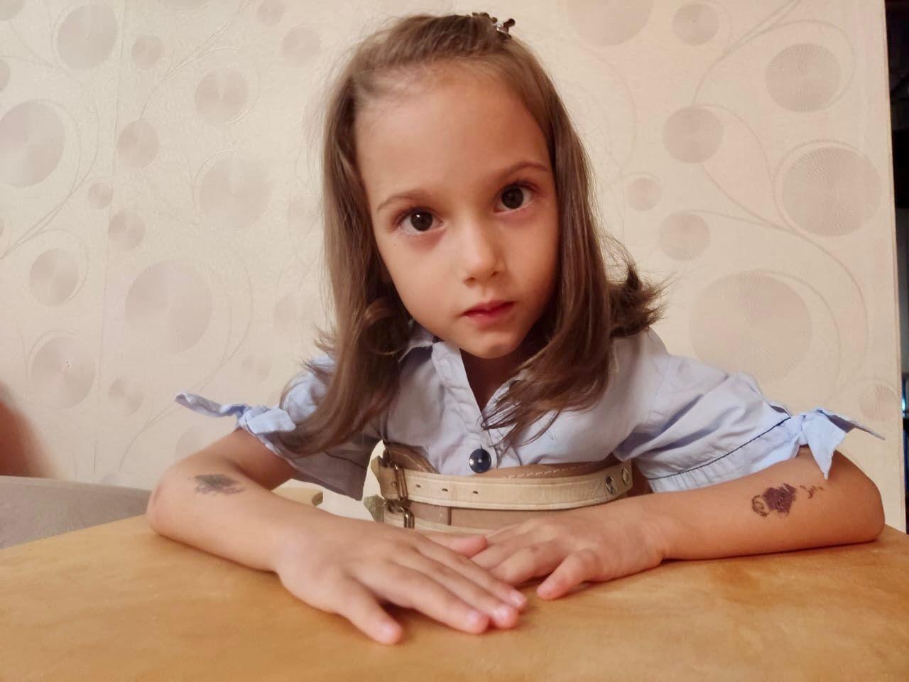 Поможем Арине пройти курс реабилитации, чтобы лучше говорить и двигаться