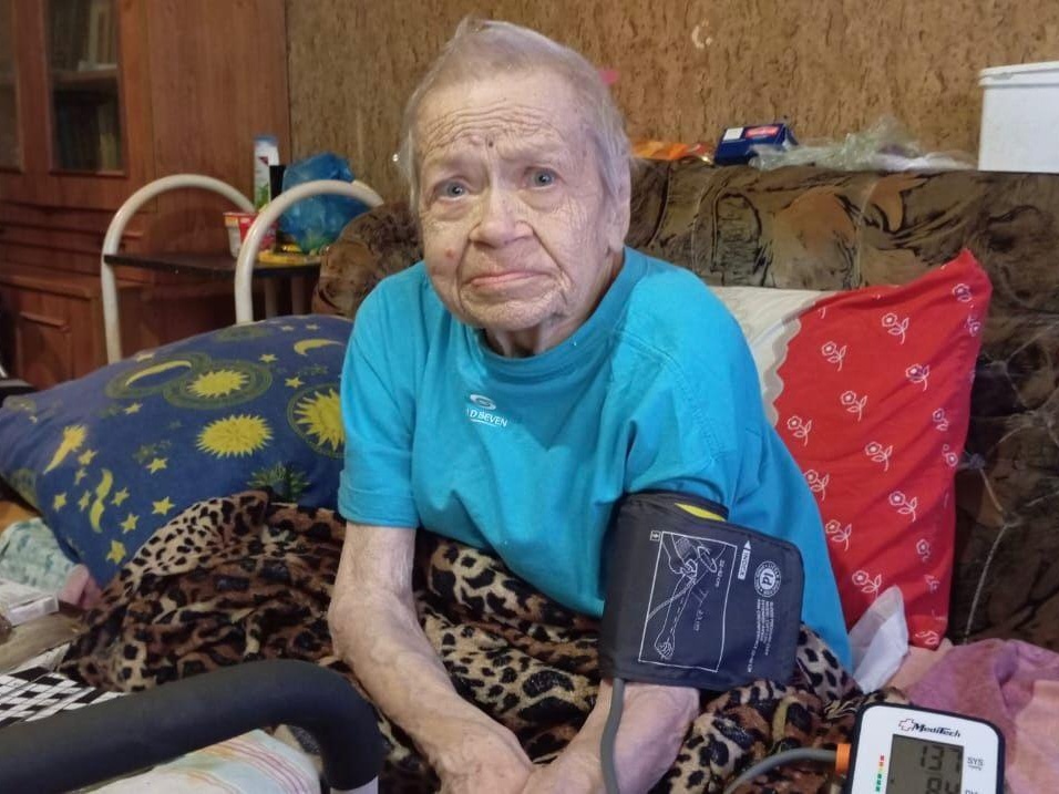 Поможем обеспечить 34 одиноких пенсионера медицинским уходом на дому